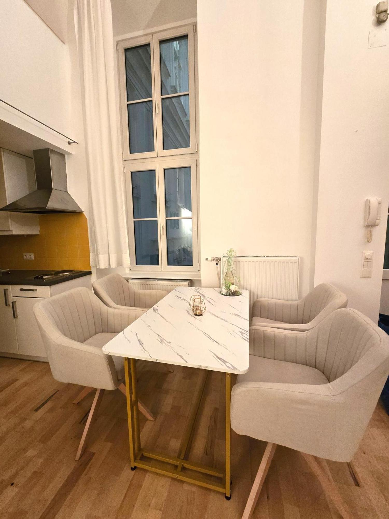 Charmante Hofwohnung Im Herzen Von Apartment Wien