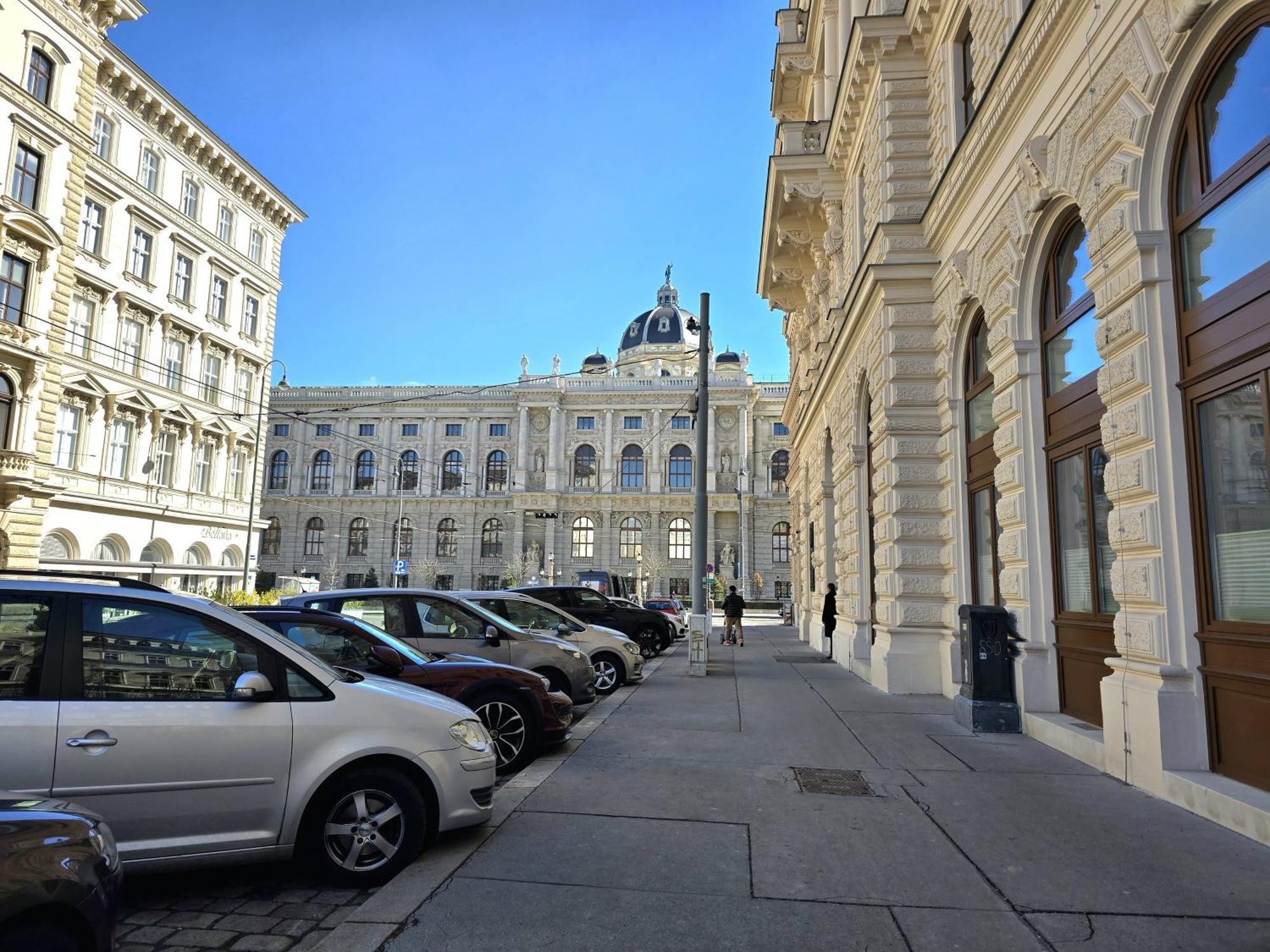 Charmante Hofwohnung Im Herzen Von *
